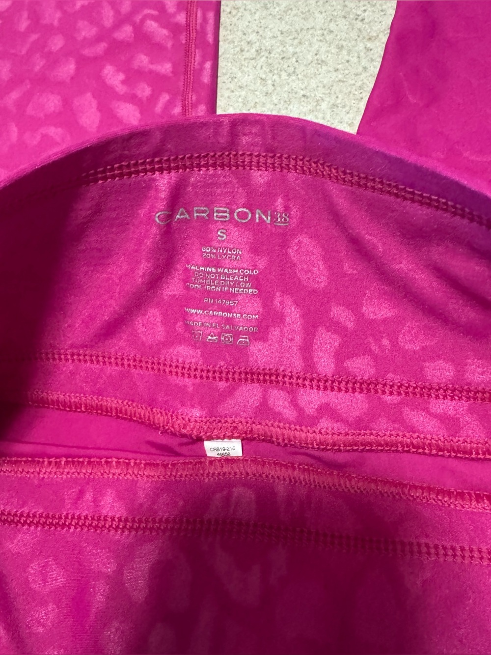 Carbon 38 High Ride Full-Length Legging in Leopard Takara Shine SZ s - Picture 9 of 9
